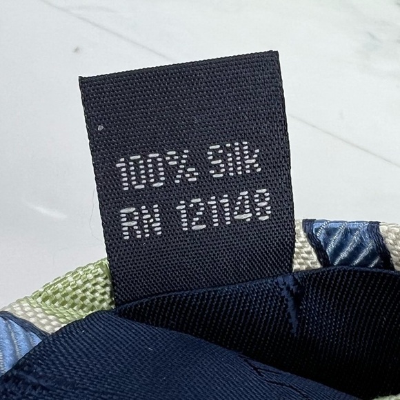 NAUTICA - 100% Silk Men's Neck Tie - Made in China - Green Blue Stripe 58 x 3.5 - Picture 7 of 8